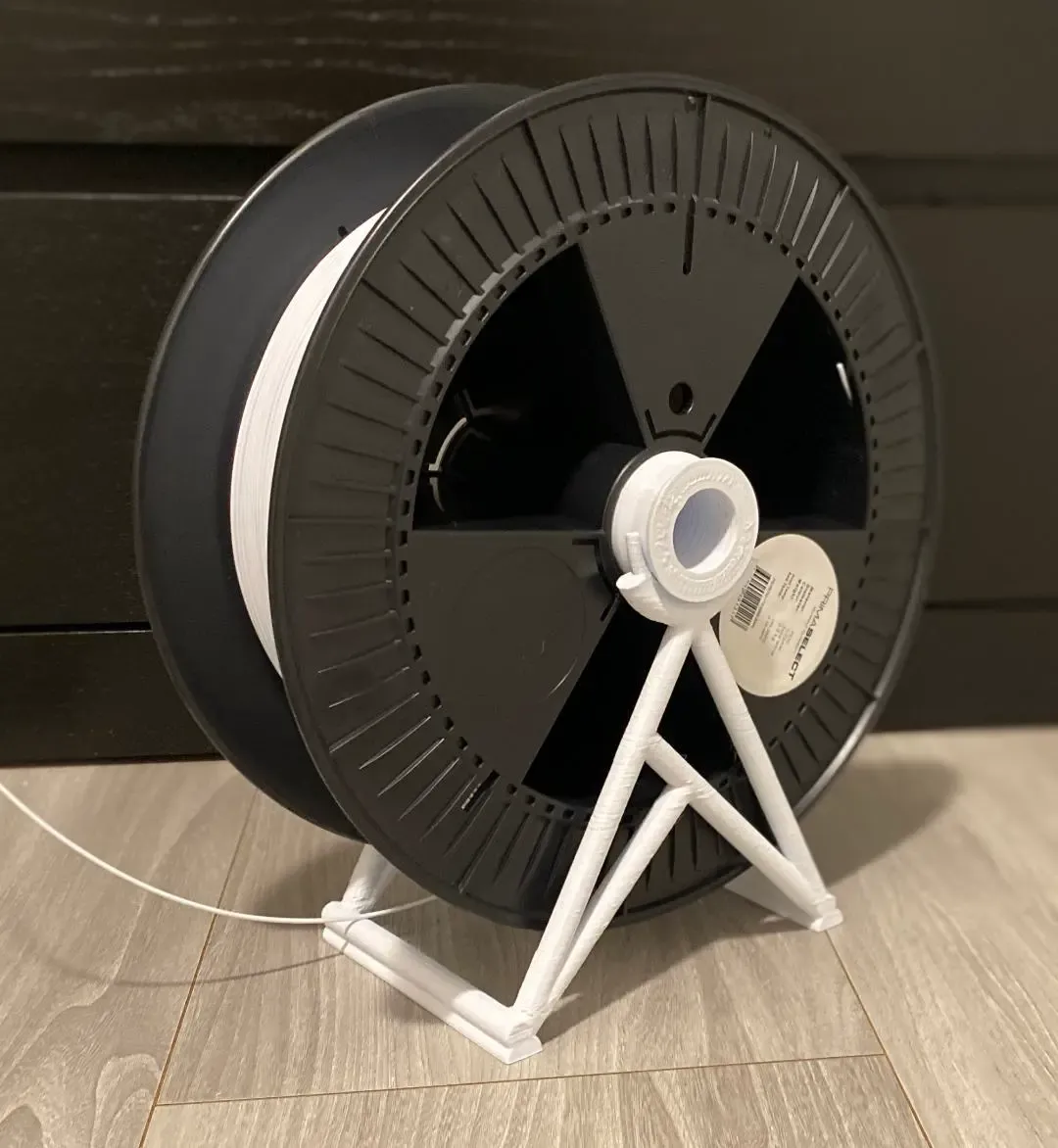 Filament reel support or stand