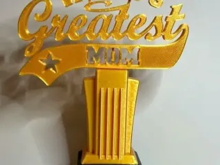 world's greatest mom trophy