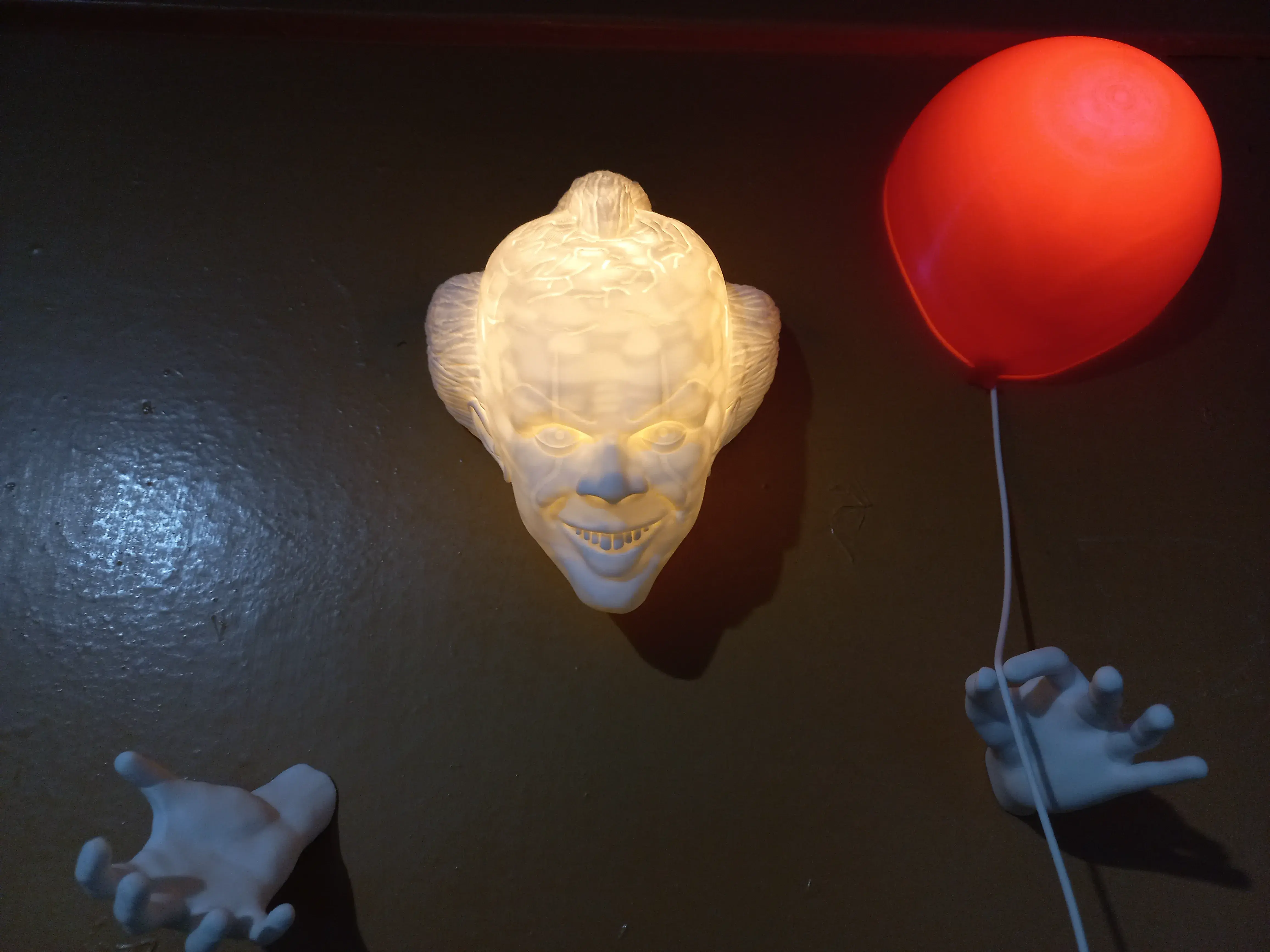 Pennywise lamp