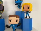 funko stand 2x-0