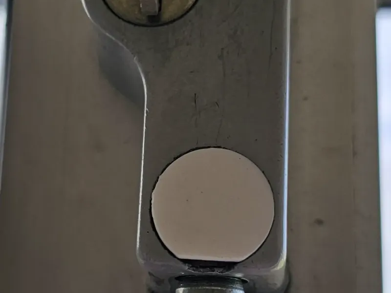 Patio Bolt - Inserts for pin - Yale Bolt