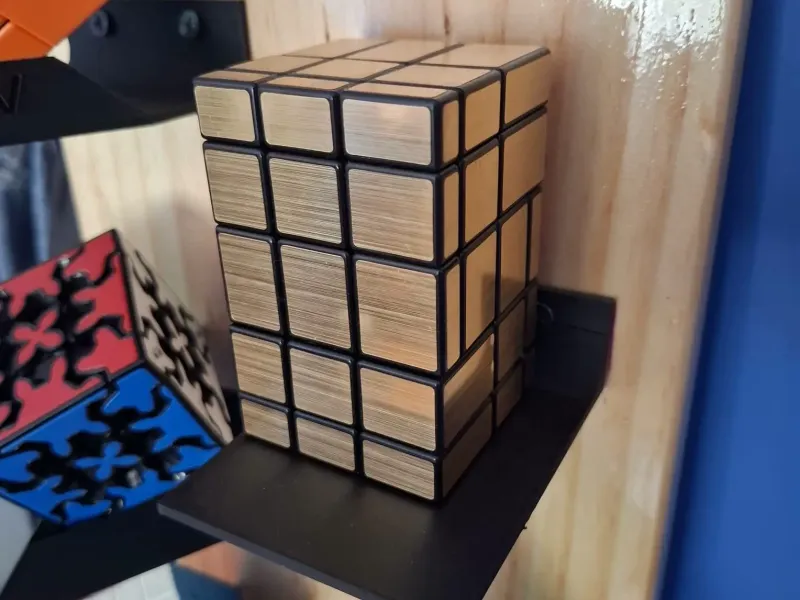 Minimal Wall Mount for Non-Cubic Twisty Puzzles