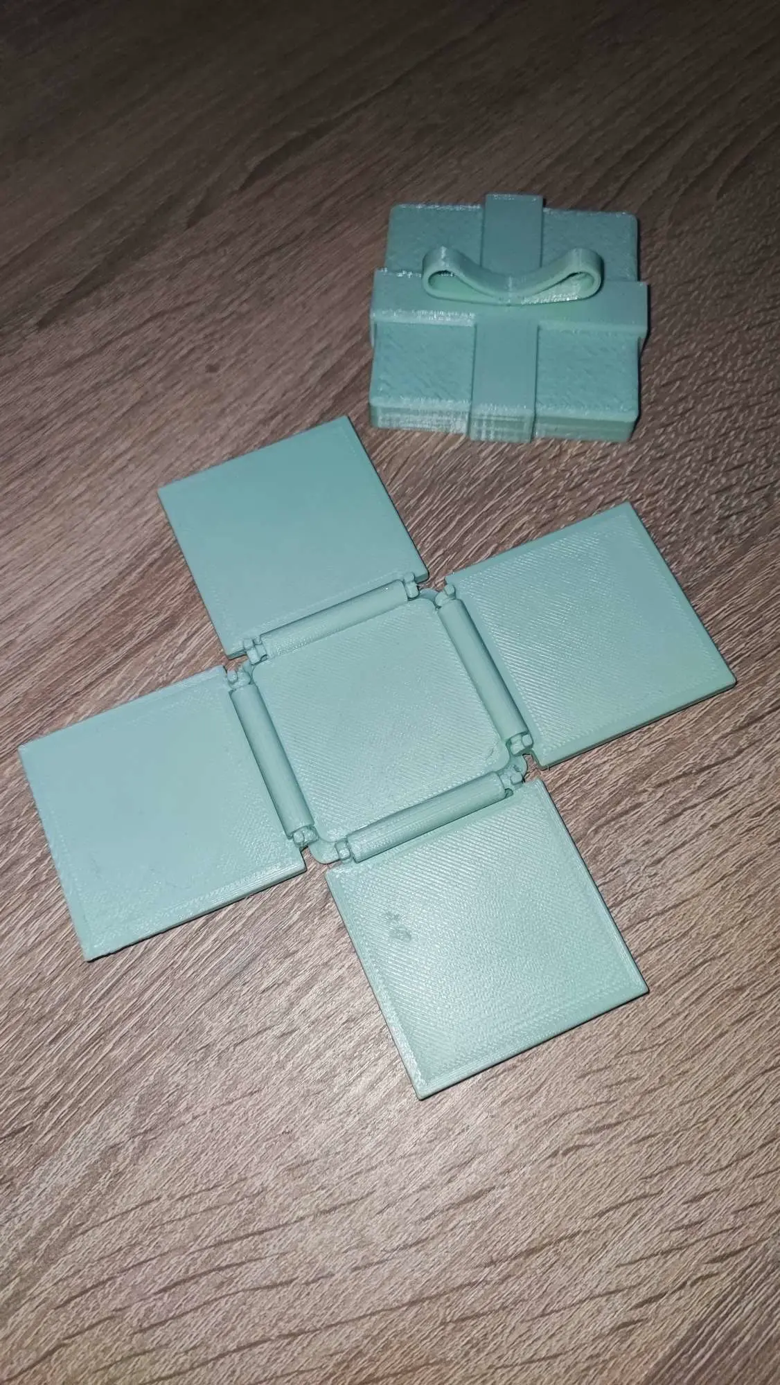 Collapsable Gift box