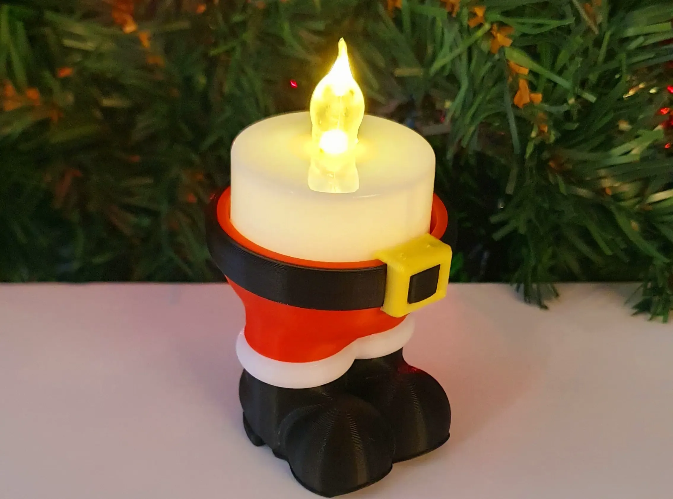 Santa Claus and Mrs Claus Candle holder