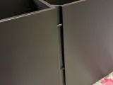 Screen riser-8