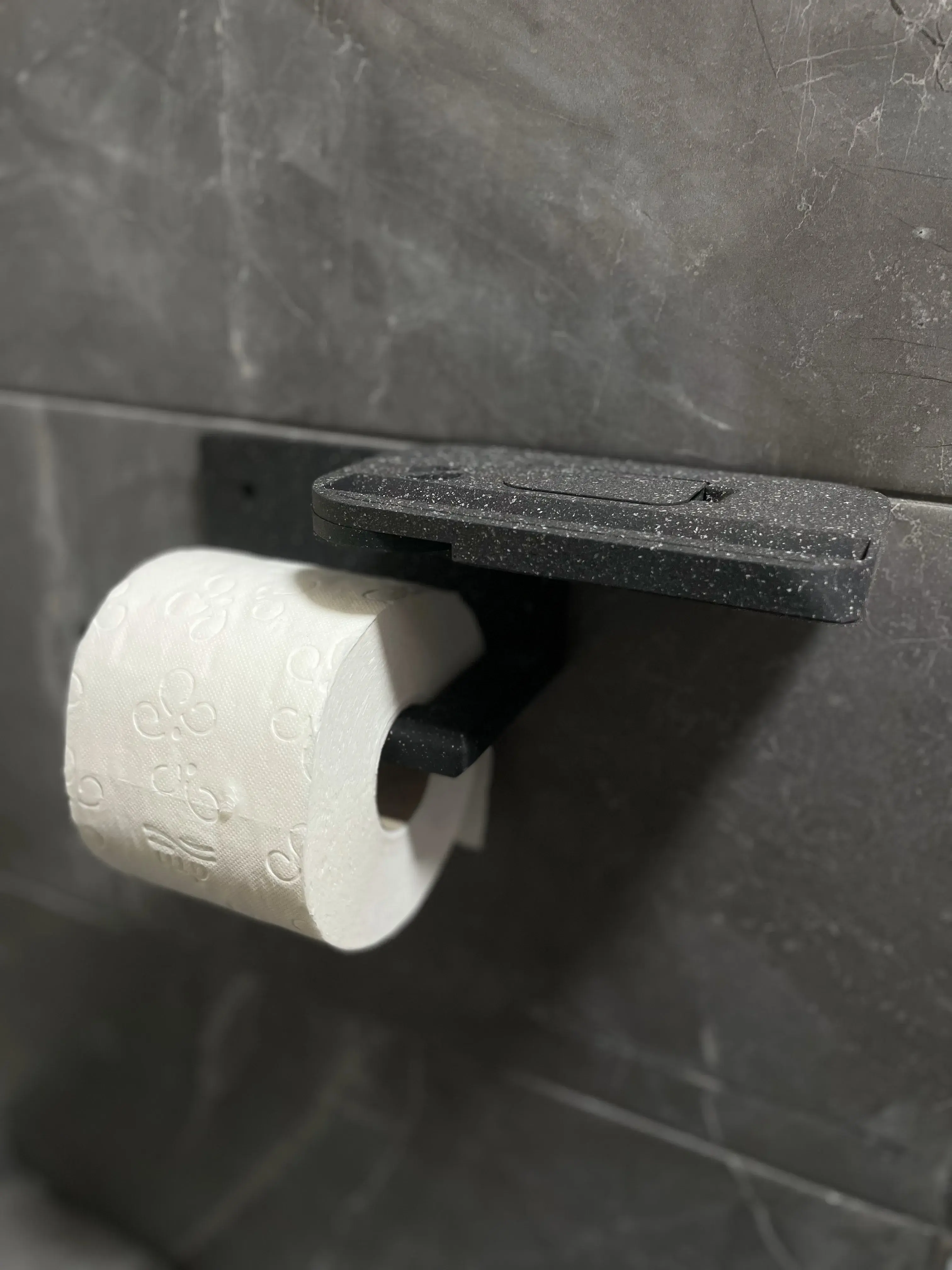 Set of accessories for the bathroom