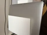 MacBook Holder-0