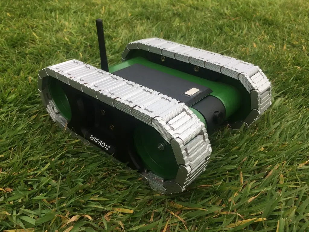 RC FPV tank rover