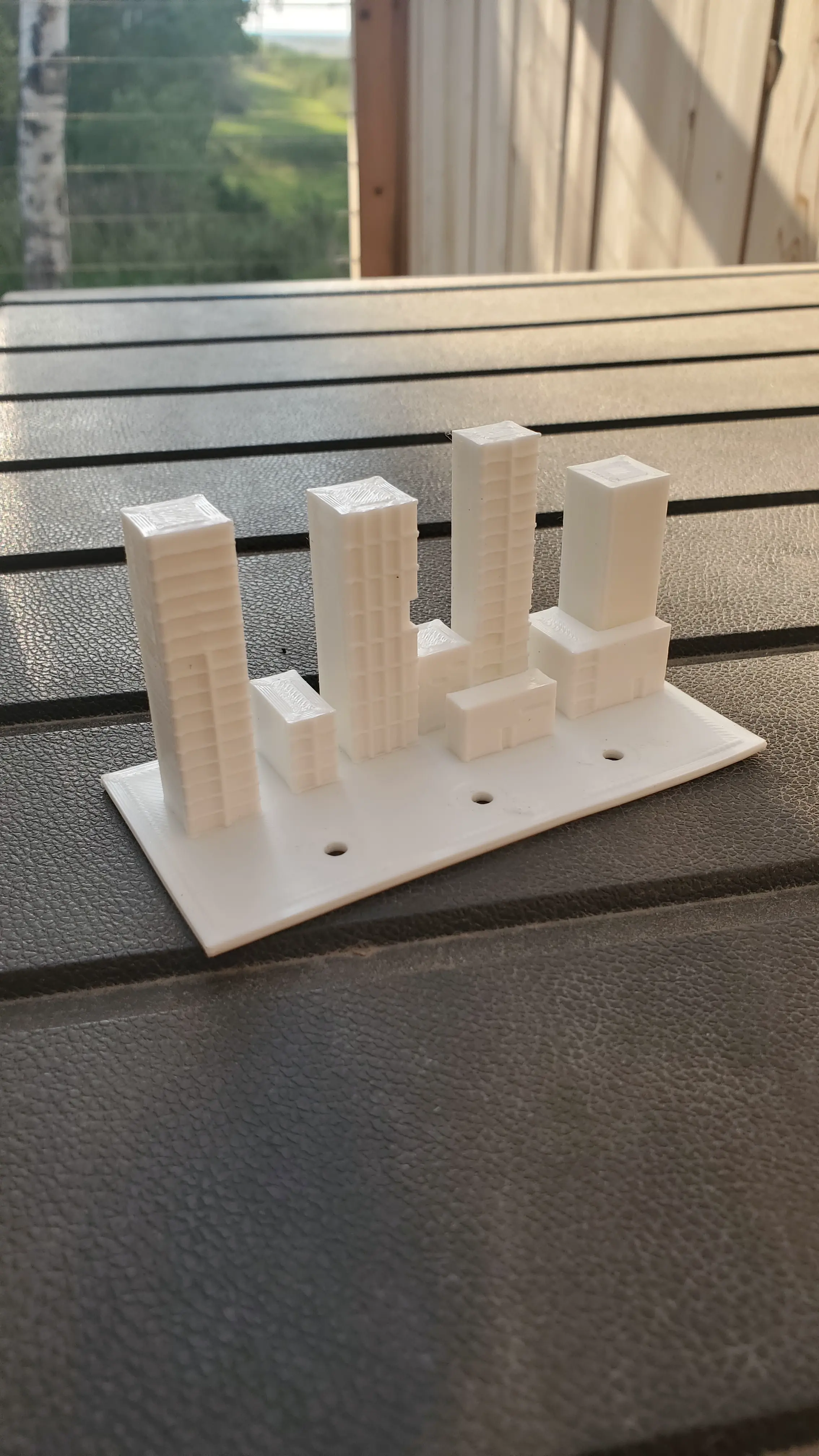 skyscraper key holder