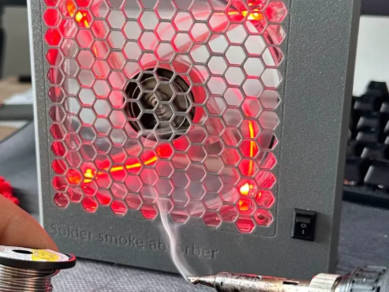 Soldering smoke absorber