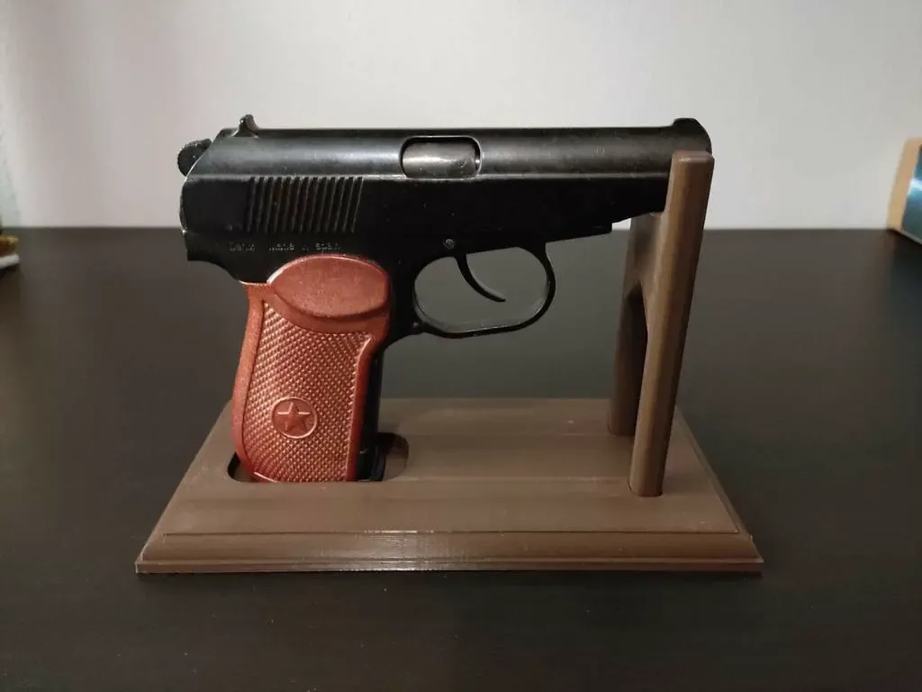 Makarov Gun Display