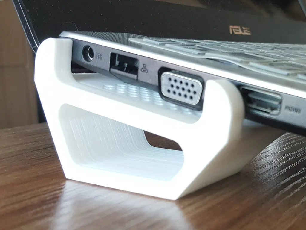  Supporto per laptop