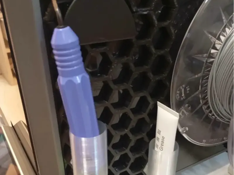 Suporte para ferramenta de rebarbagem de parede alveolar
