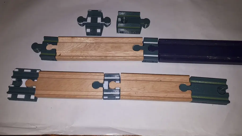 Wooden railway Stemfie bridges from BeamBridge