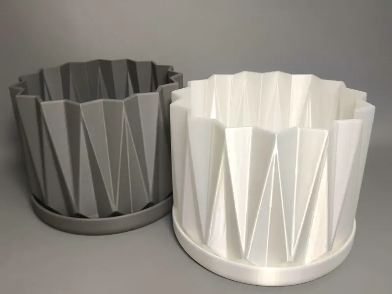 Simple flowerpot - integrated pot holder