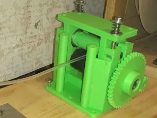 Filament extruder puller