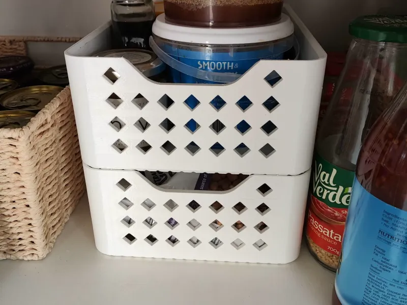 Cassa di stoccaggio impilabile