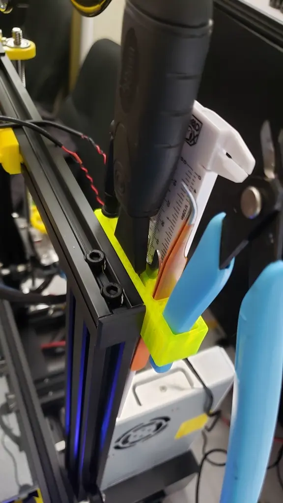 3D Printer Files | 3MF File | Ender 3 Tool Holder in TPU | Creality Cloud