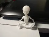 meditating alien-0