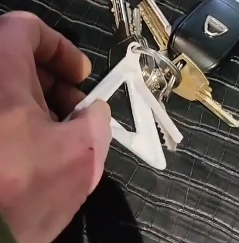 creality logo cellphone stand keychain