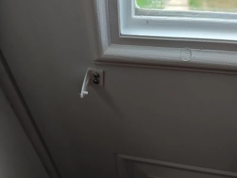 blinds hold down brackets