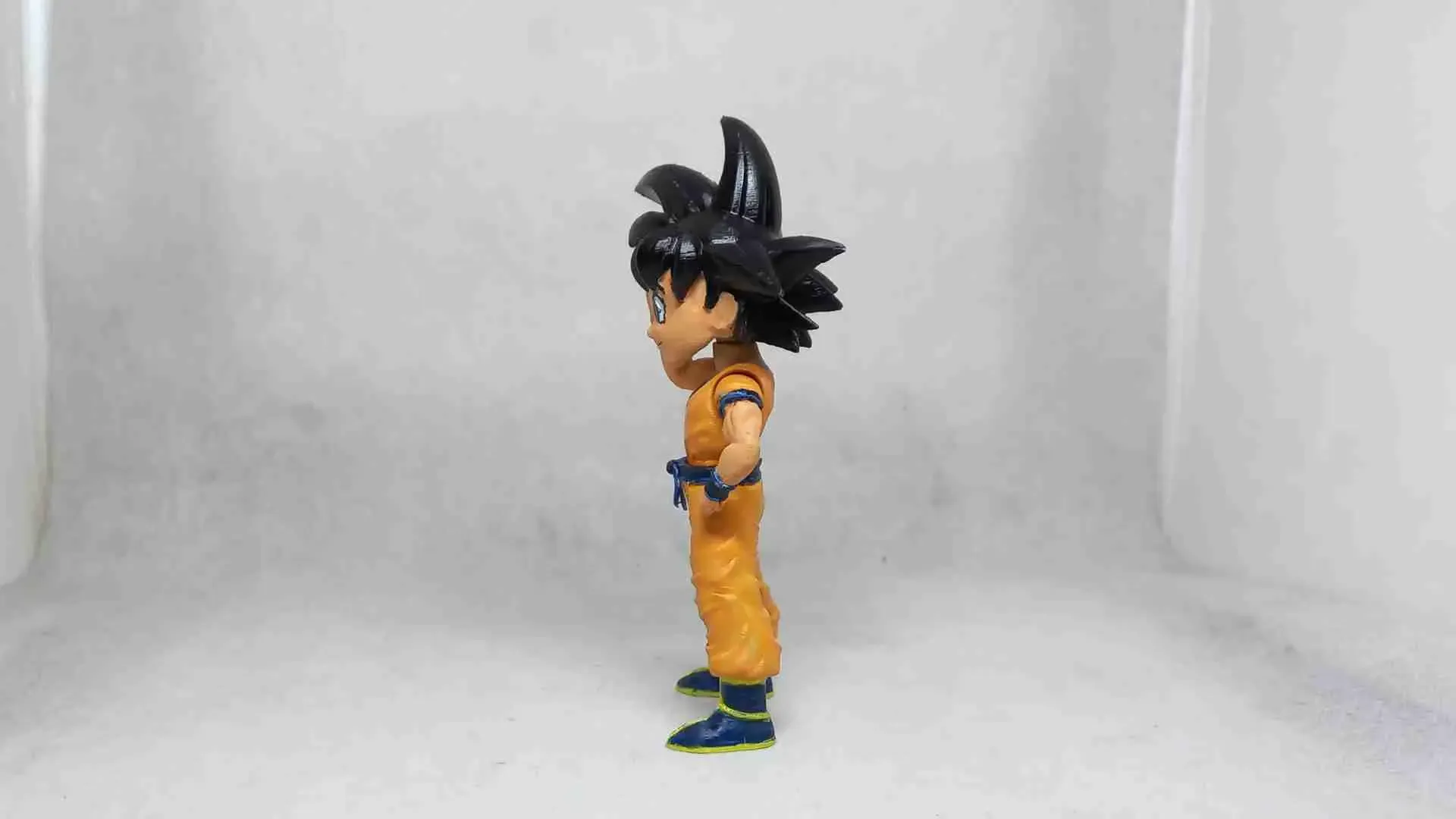 Chipi Goku articulated action figure