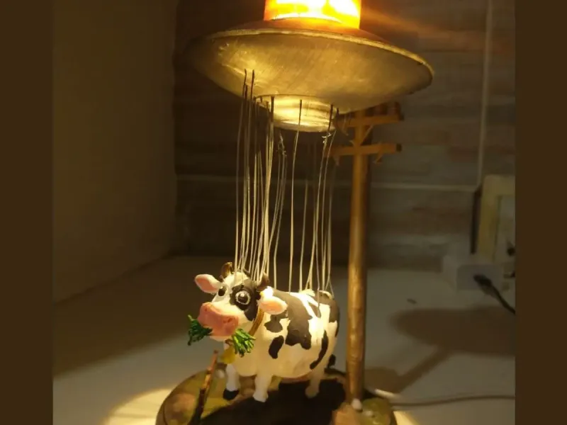 ufo cow abduction Lamp