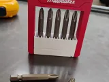 Milwaukee Screwdriver Bit Holder-0