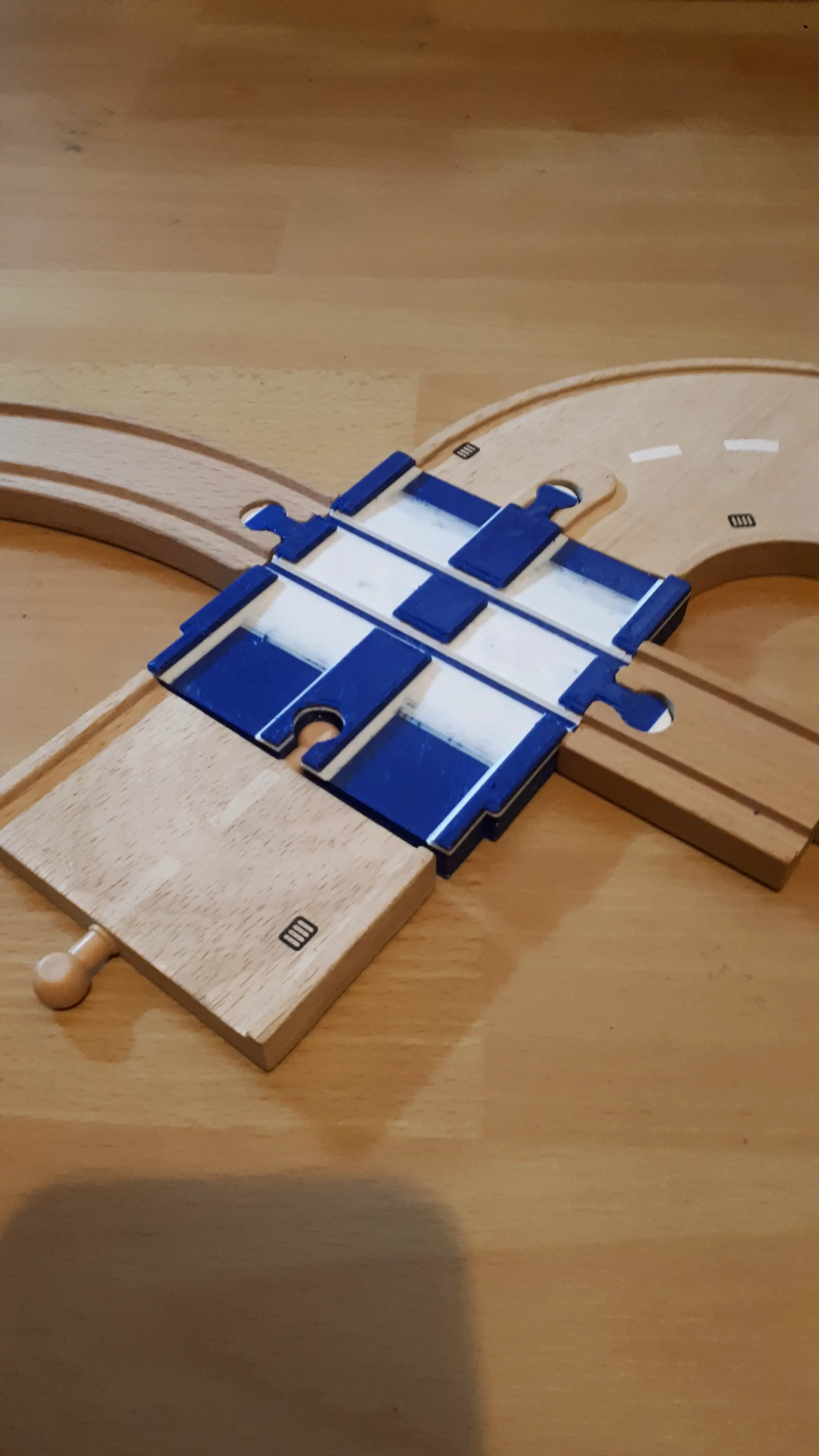 Wooden rail/road crossings, BigJigs compatible. For vehicles