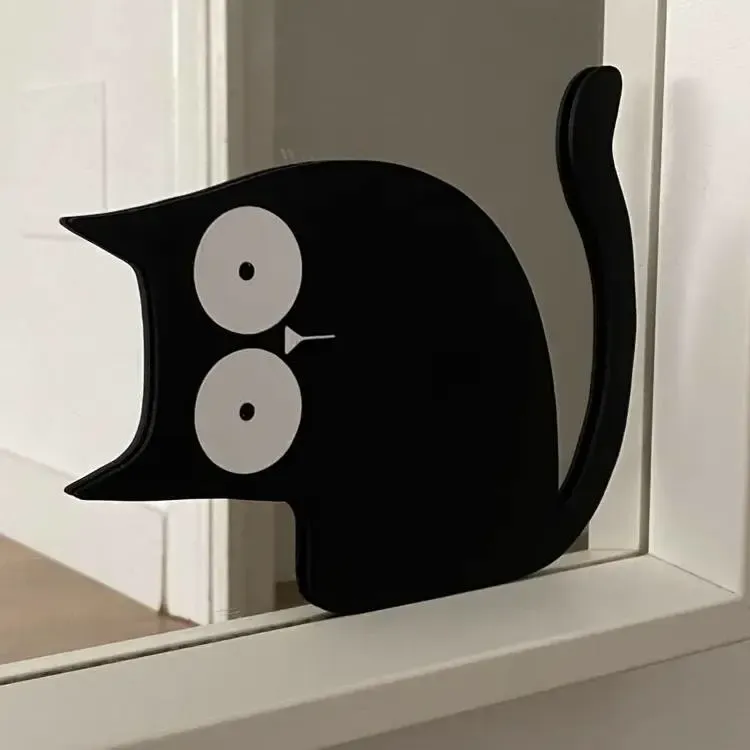 Curious Cat in the Mirrow Wall Decor