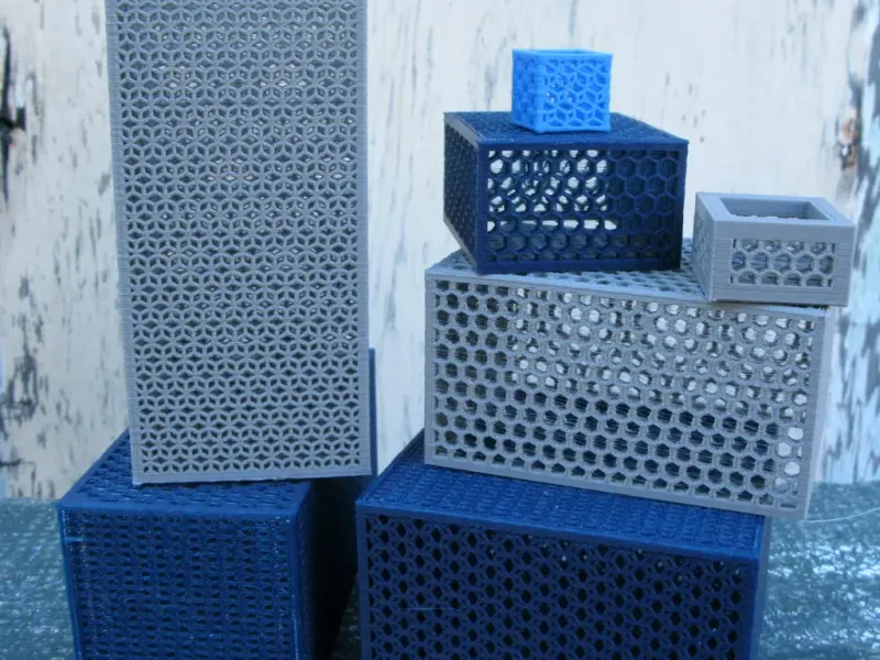 Parametric Boxes Made of Hexagons