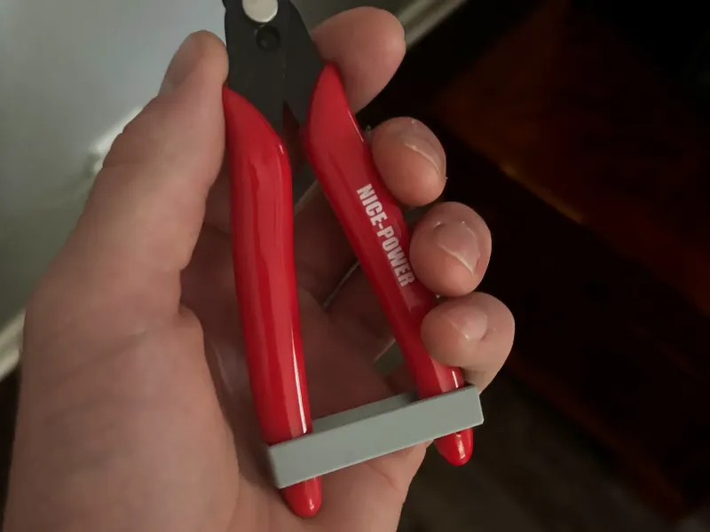 Plier lock