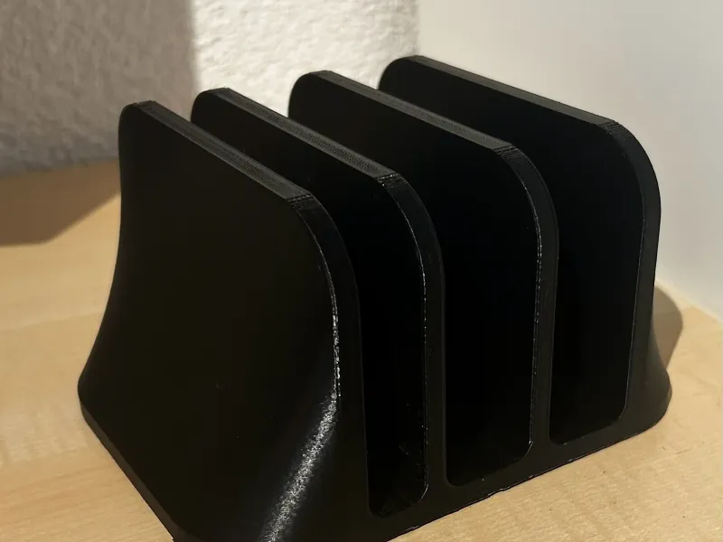 Vertical laptop stand (2x laptop, 1 tablet)