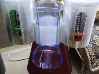 Holder of additional nozzles
