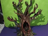 Haunted Handy Tree-1