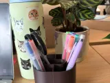 Pen Holder-3