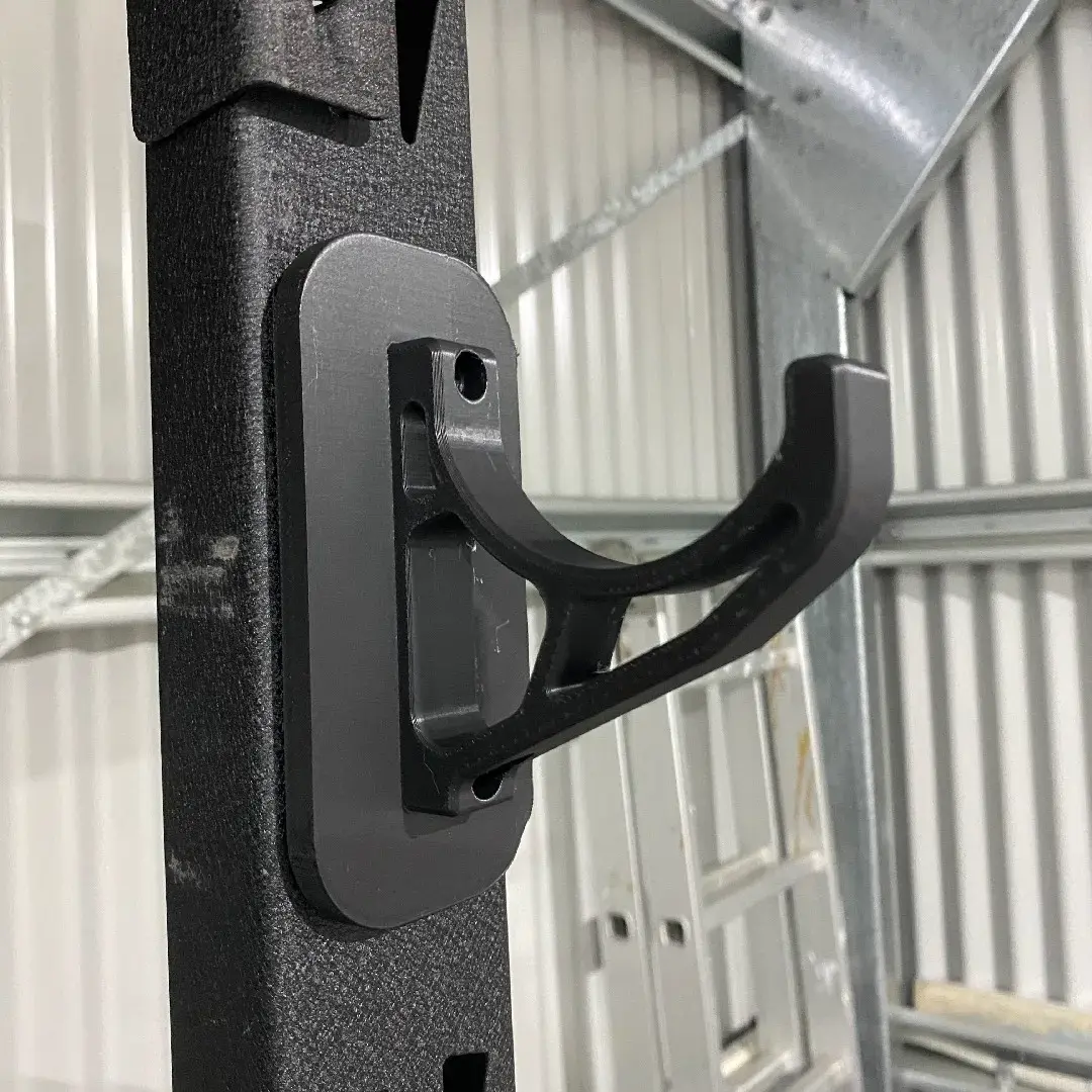 Combined this hook with the RACK IT 1000KG Mounting System m