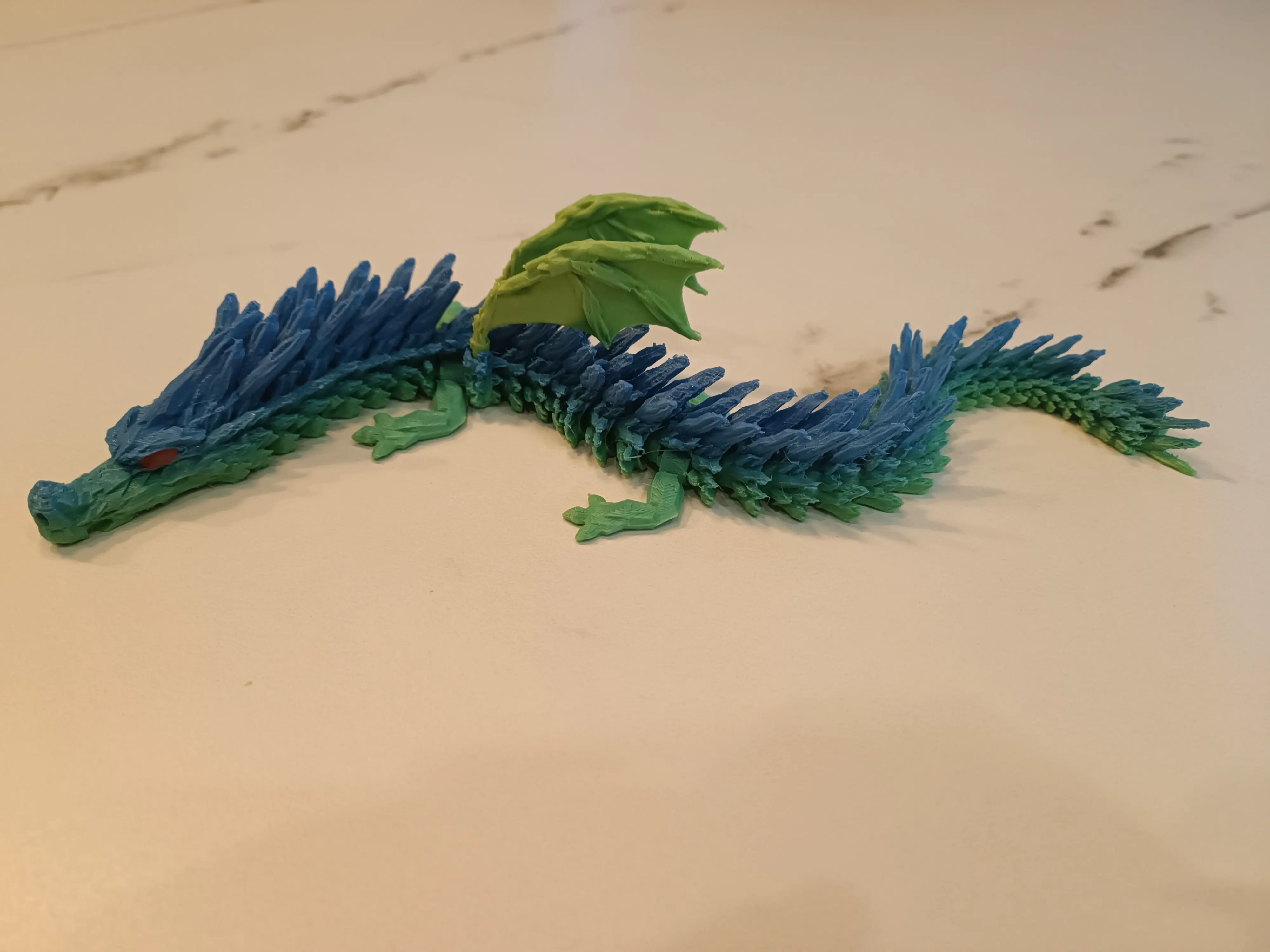 DRAGON ARTICULÉ AILÉ RÉALISTE