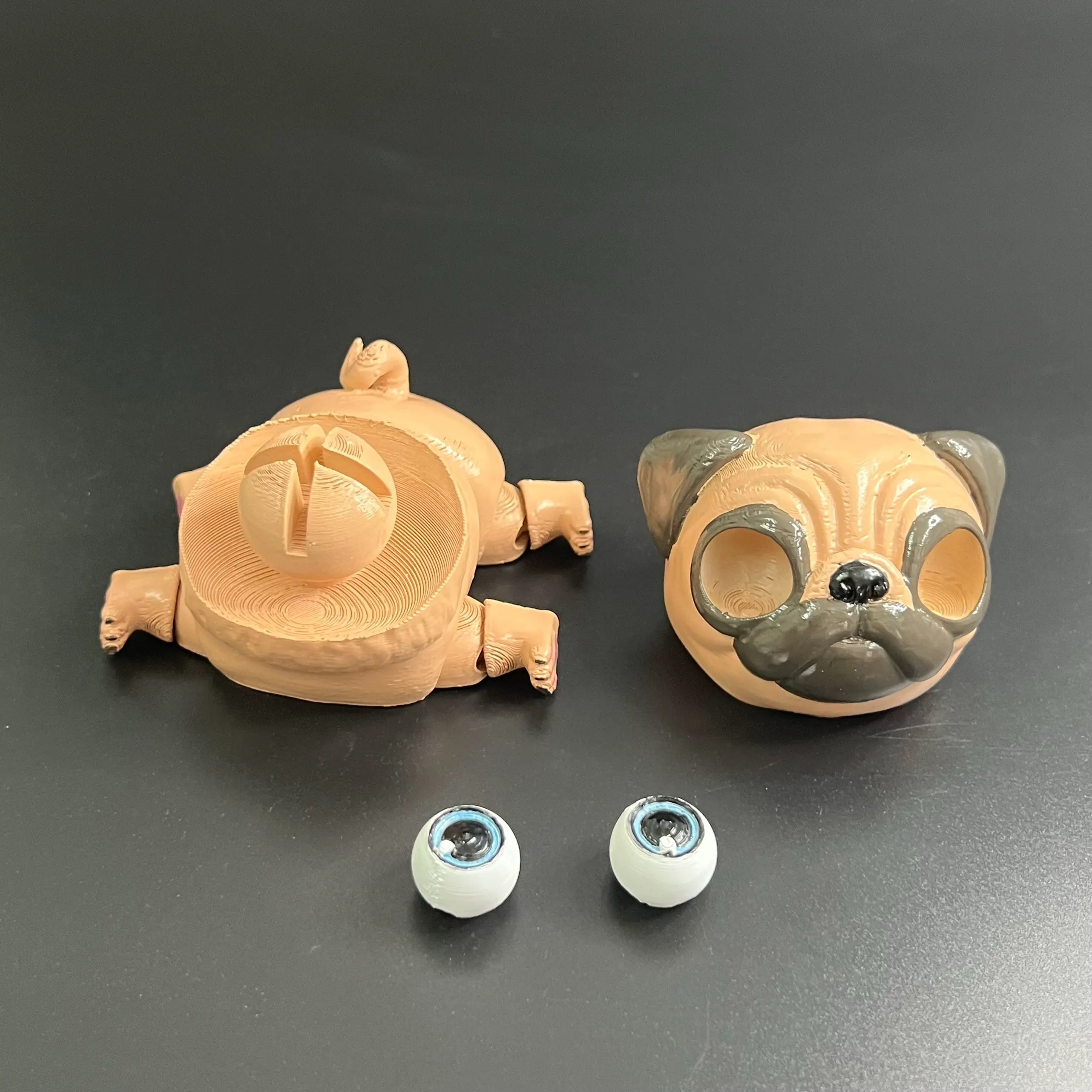CHIEN CARLIN FLEXI - ARTICULÉ - STL &amp; 3MF MULTICOLOR