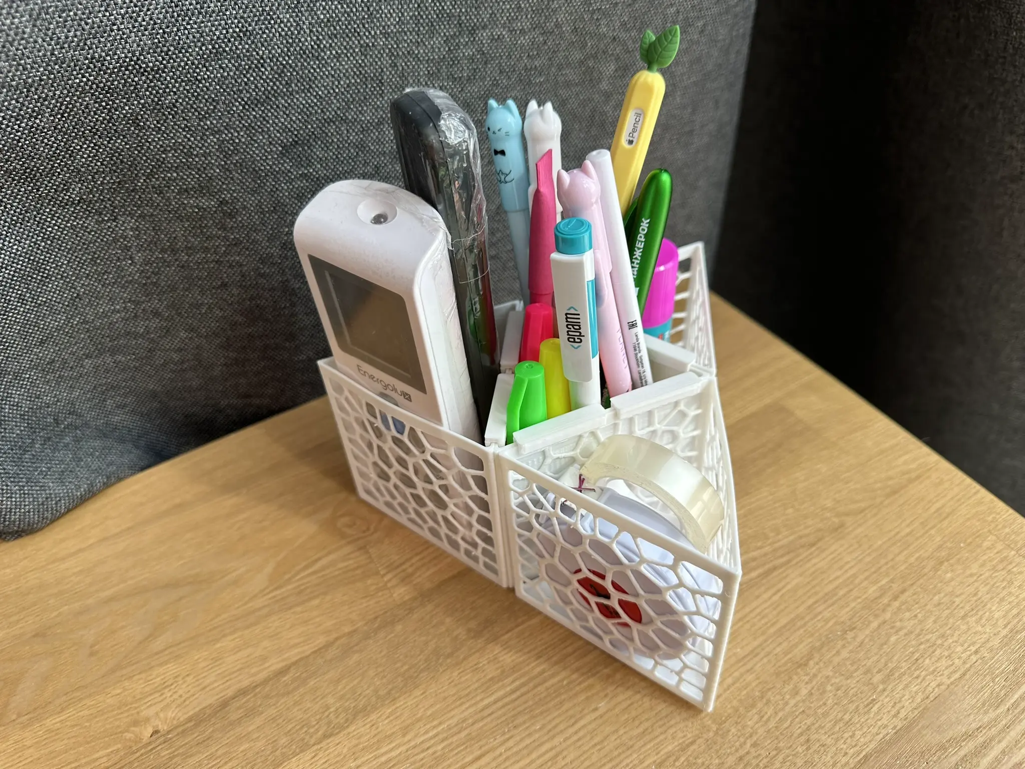 Modular organizer made of triangular boxes