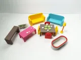 Dollhouse small table-2