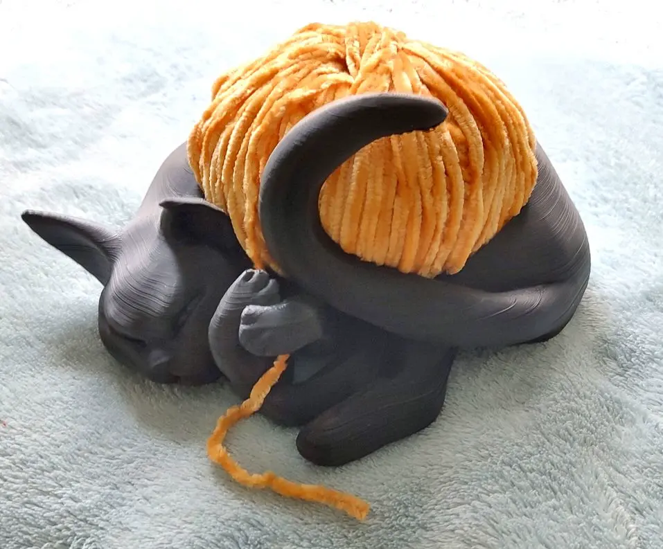 Cat Yarn Holder