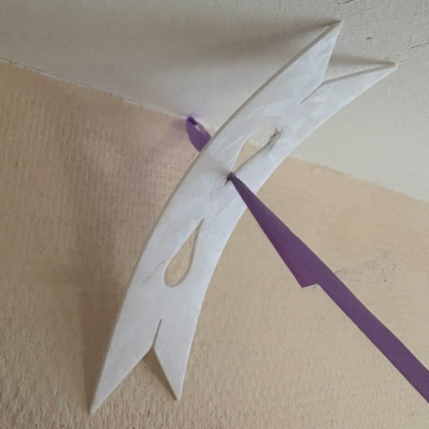 Party garland corner hook