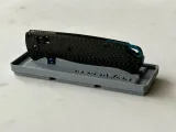 Benchmade Bugout Vertical Stand-1