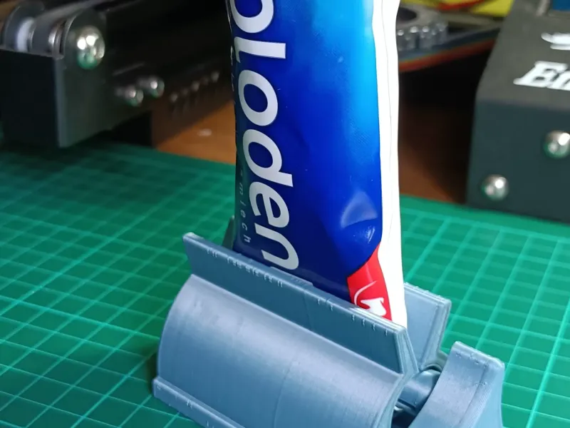 Tube squeezer.