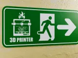 3D Printer Emergency Sign - Right Side Arrow Right-6