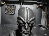 alien statue-4