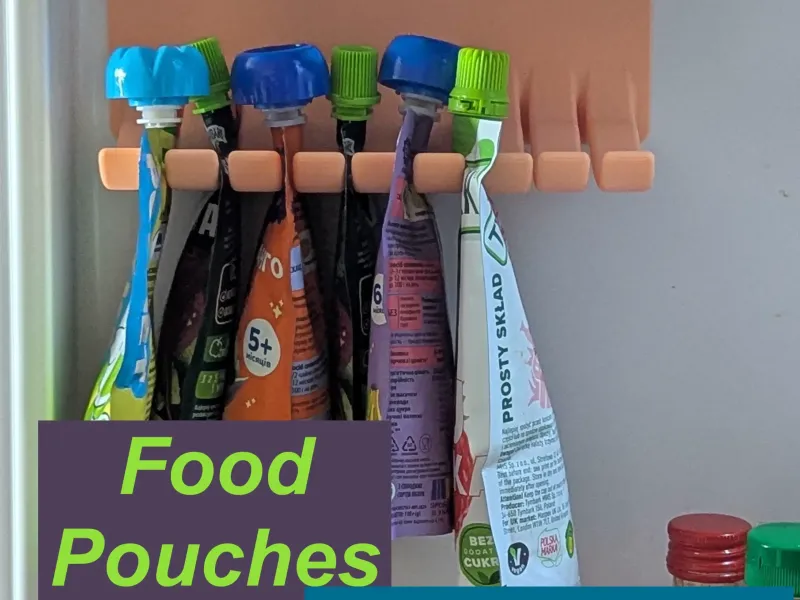 Food pouches holder for fridge