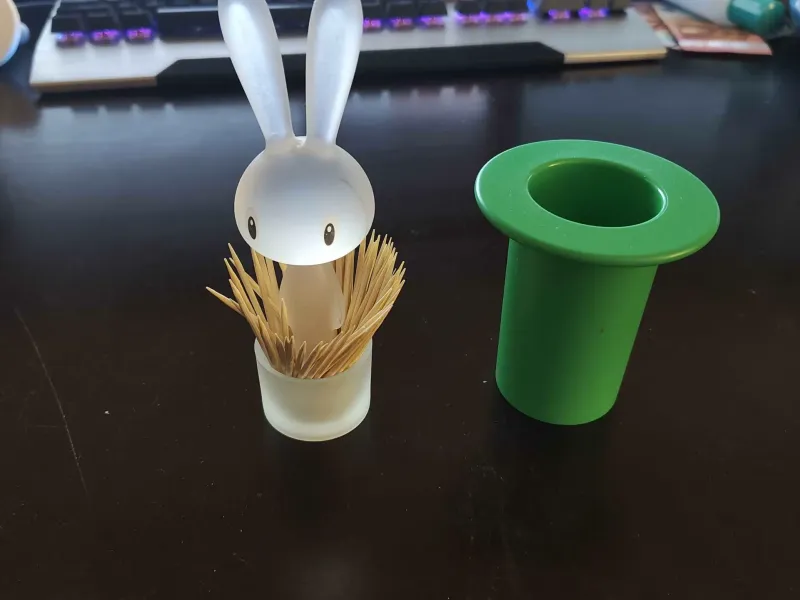 Toothpic holder (bunny)