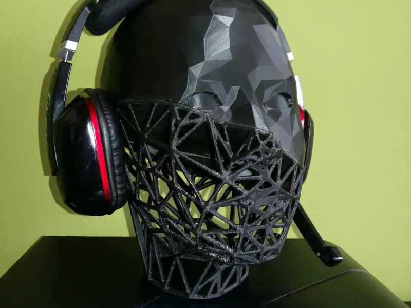 Ultimate VR and headphone holder